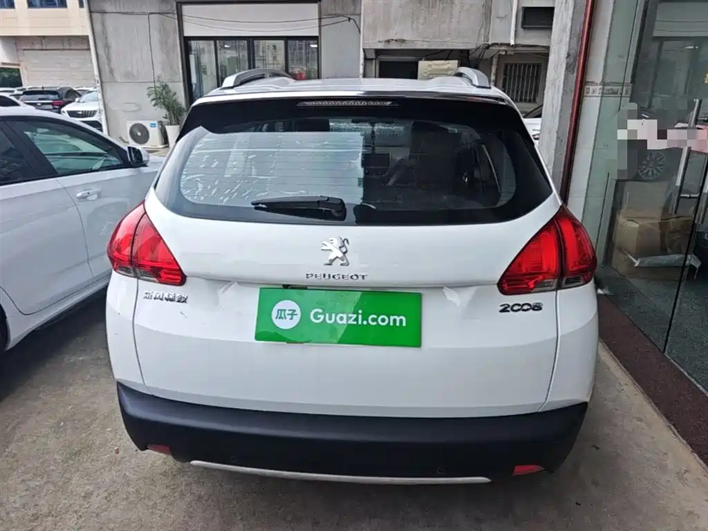 Peugeot 2008 2014 1.6L Automatic Fashion Edition фото 6