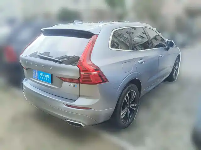 Volvo XC60 2019 T5 AWD Zhi Yuan Edition China V — фото 2