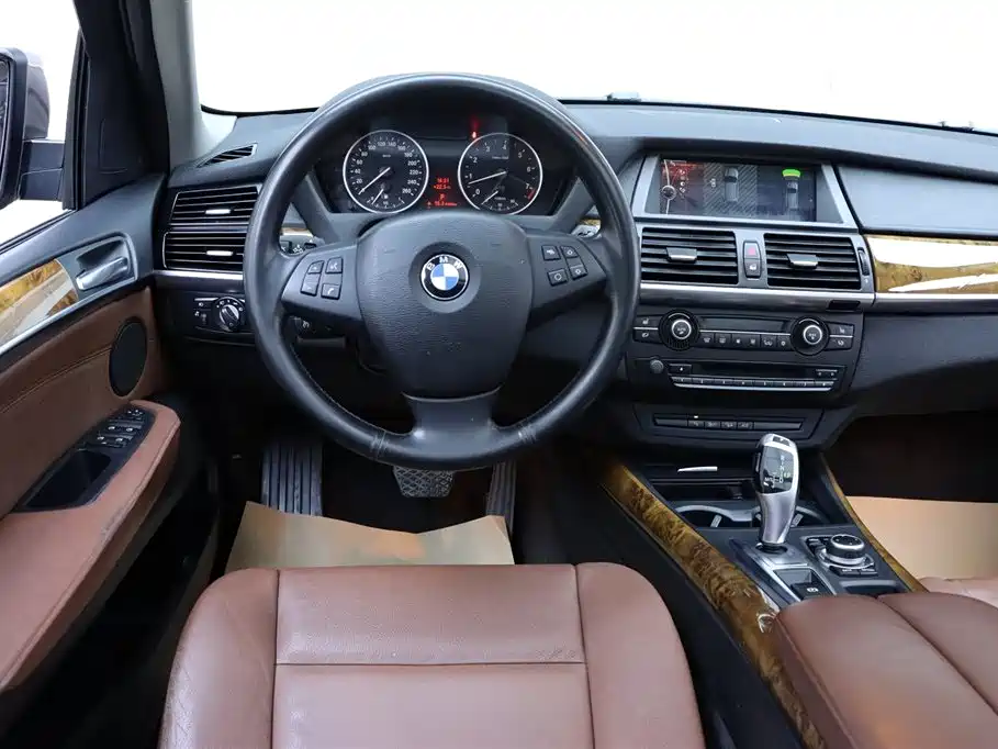 BMW X5 (Import) 2013 xDrive35i Leading фото 27