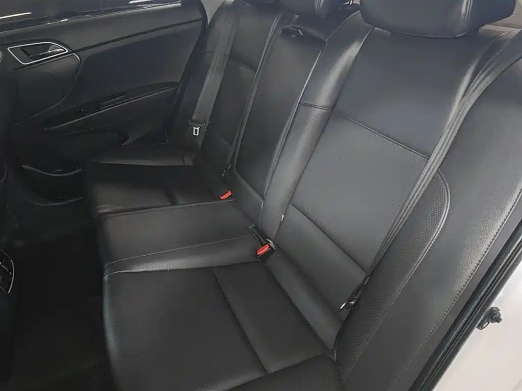 Hyundai Mistra 2014 1.8L Auto Smart GLS фото 17