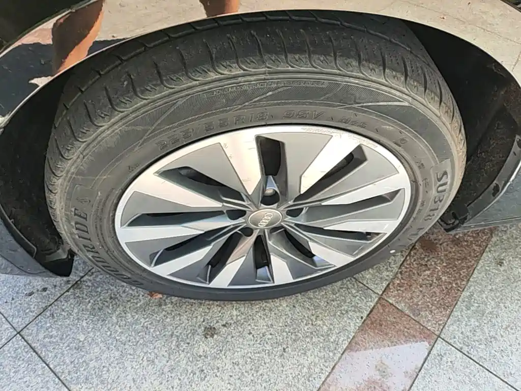 Photo 23 - Audi A6L