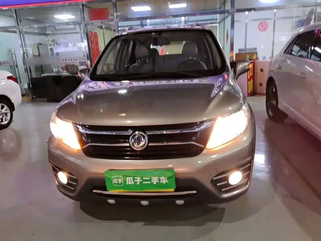 Dongfeng Fengxing Joyear XV 2015 2015 1.6L CVT Luxury