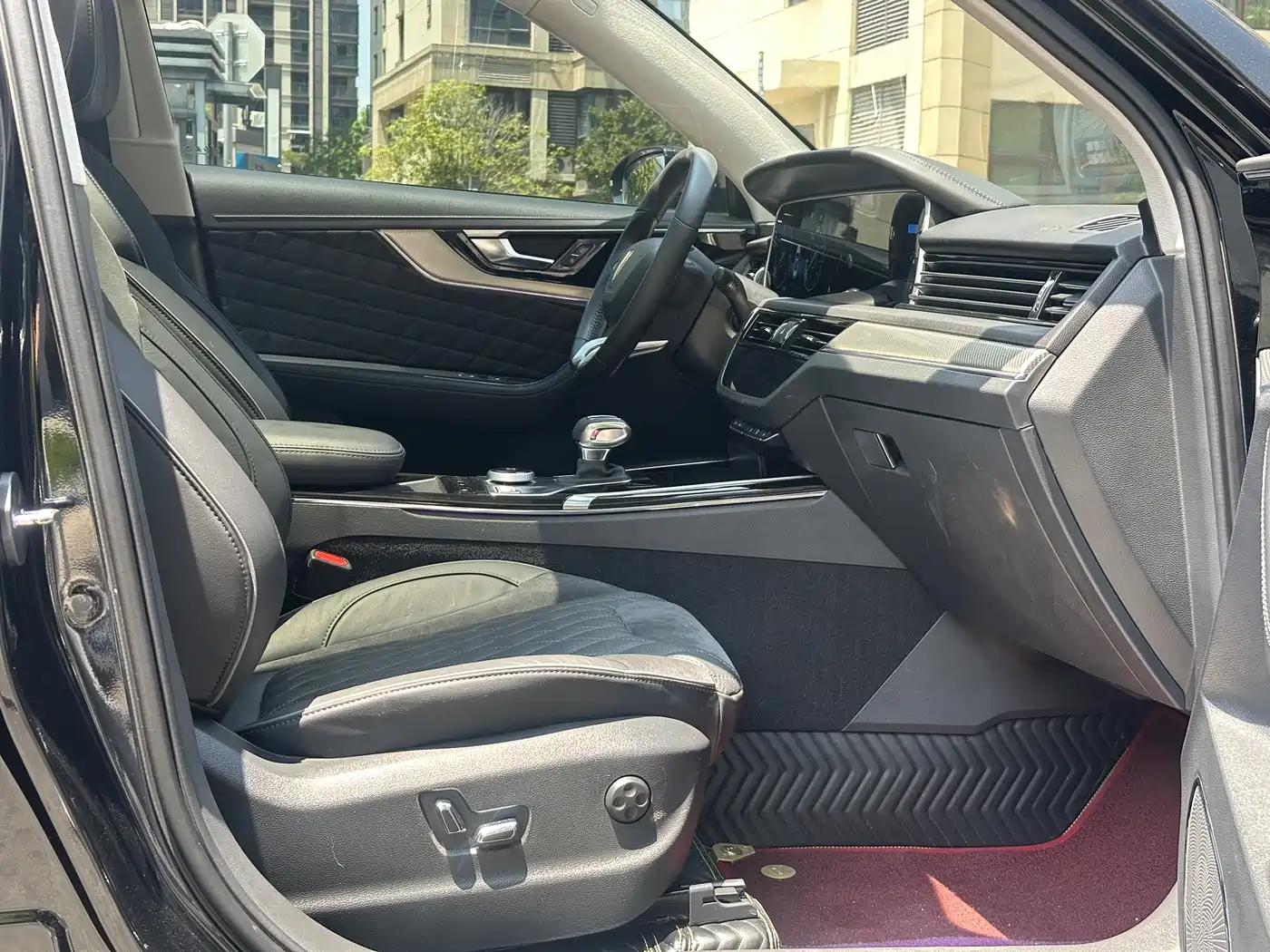 Hongqi HS5 2019 2.0T Smart Connect Enjoy Edition фото 11