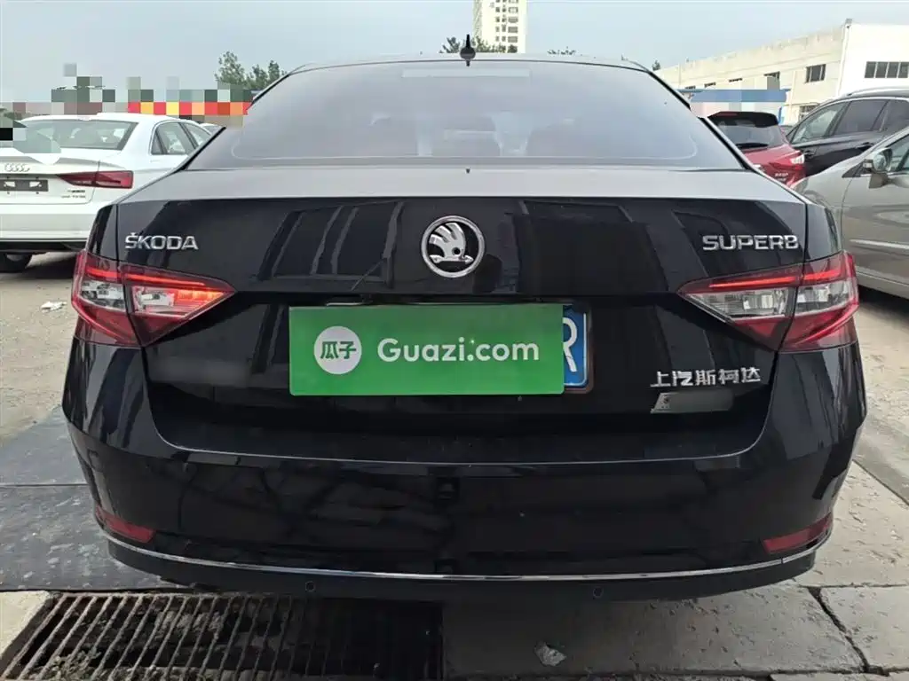 Škoda Superb 2016 TSI280 DSG Pioneer Edition фото 6