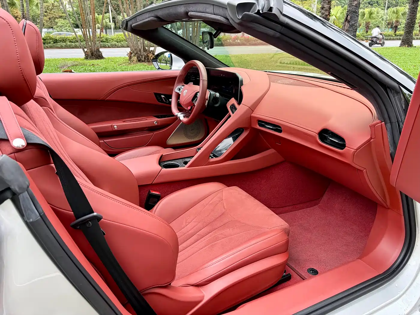MG Cyberster 2024 580km Transcendent Edition фото 13