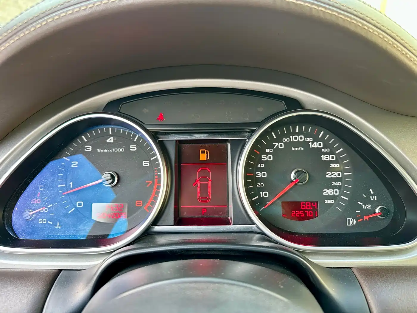 Audi Q7 2011 3.0 TFSI Exclusive (200kW) фото 28