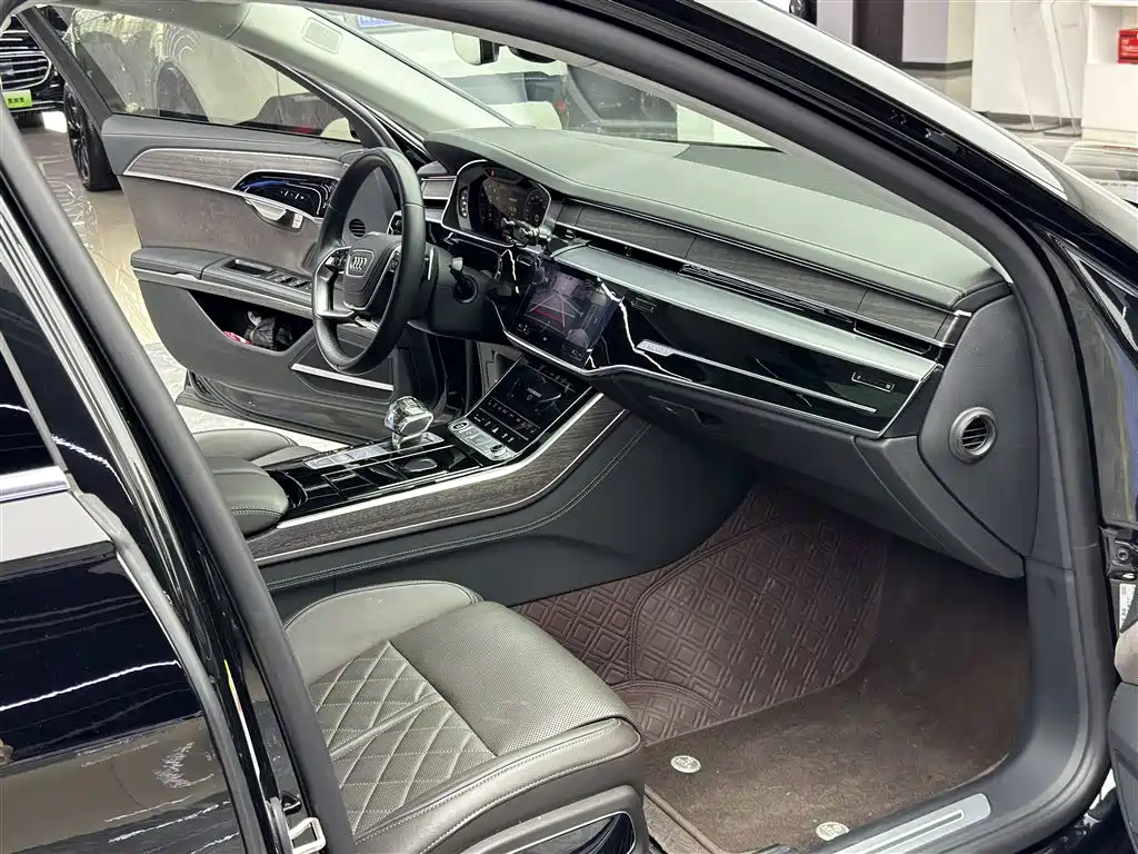 Audi A8 2023 A8L 55 TFSI quattro Flagship фото 8