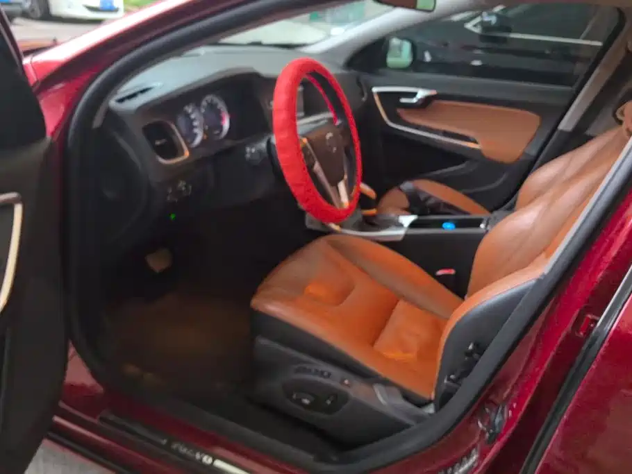 Volvo S60 (Import) 2013 2013 Model T5 Prestige Edition