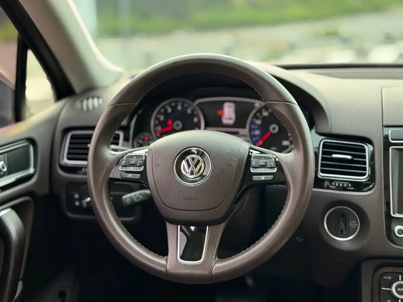 Volkswagen Touareg 2017 3.0TSI Explorer Edition фото 8