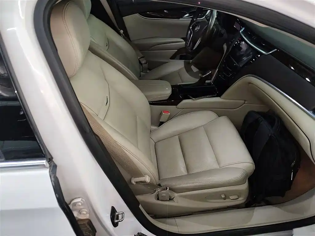 Cadillac XTS 2015 28T Comfort фото 21