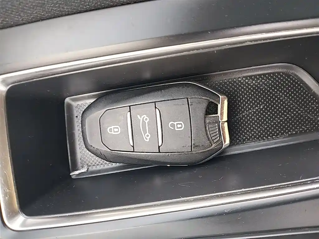 Peugeot 4008 2017 350THP Elite Edition фото 9
