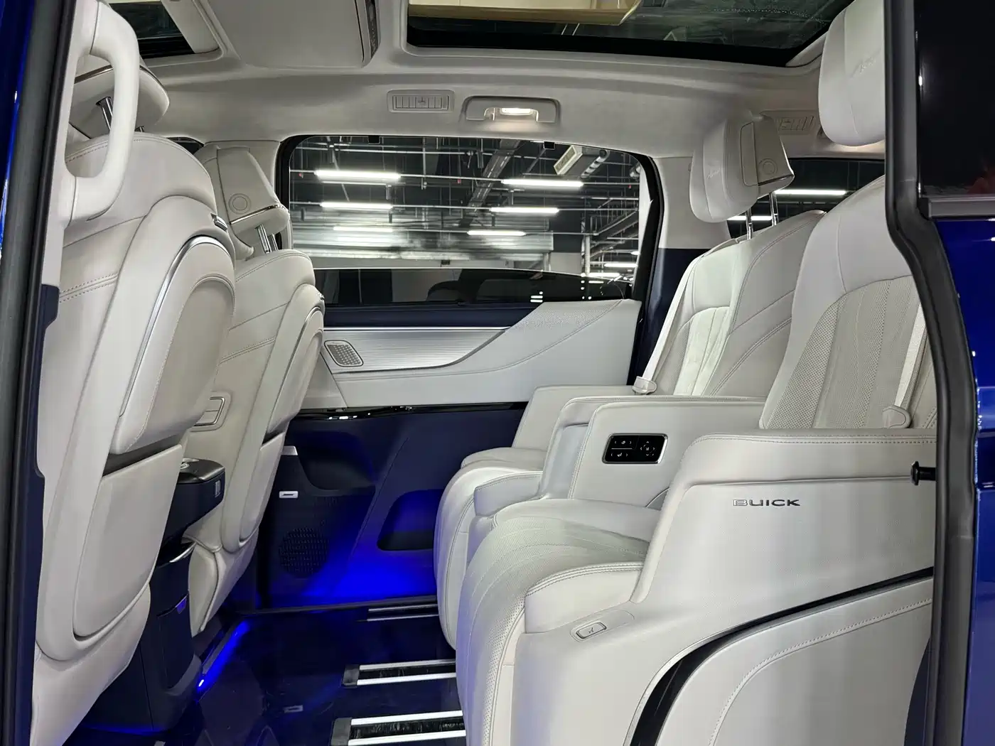 BUICK GL8 NEW ENERGY