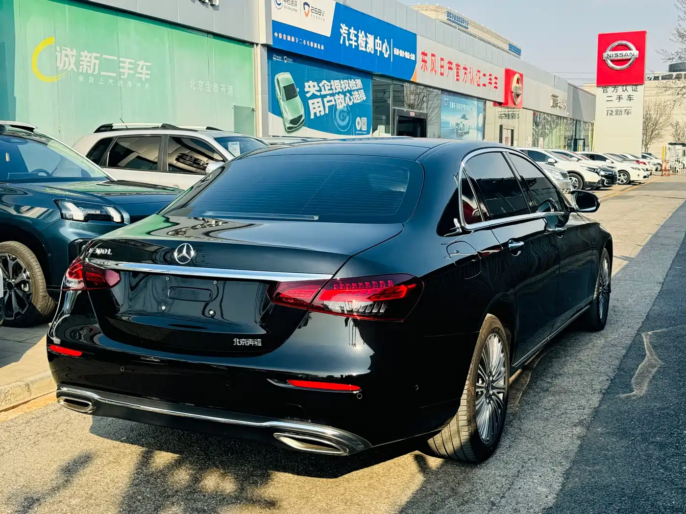 MERCEDES-BENZ E CLASS