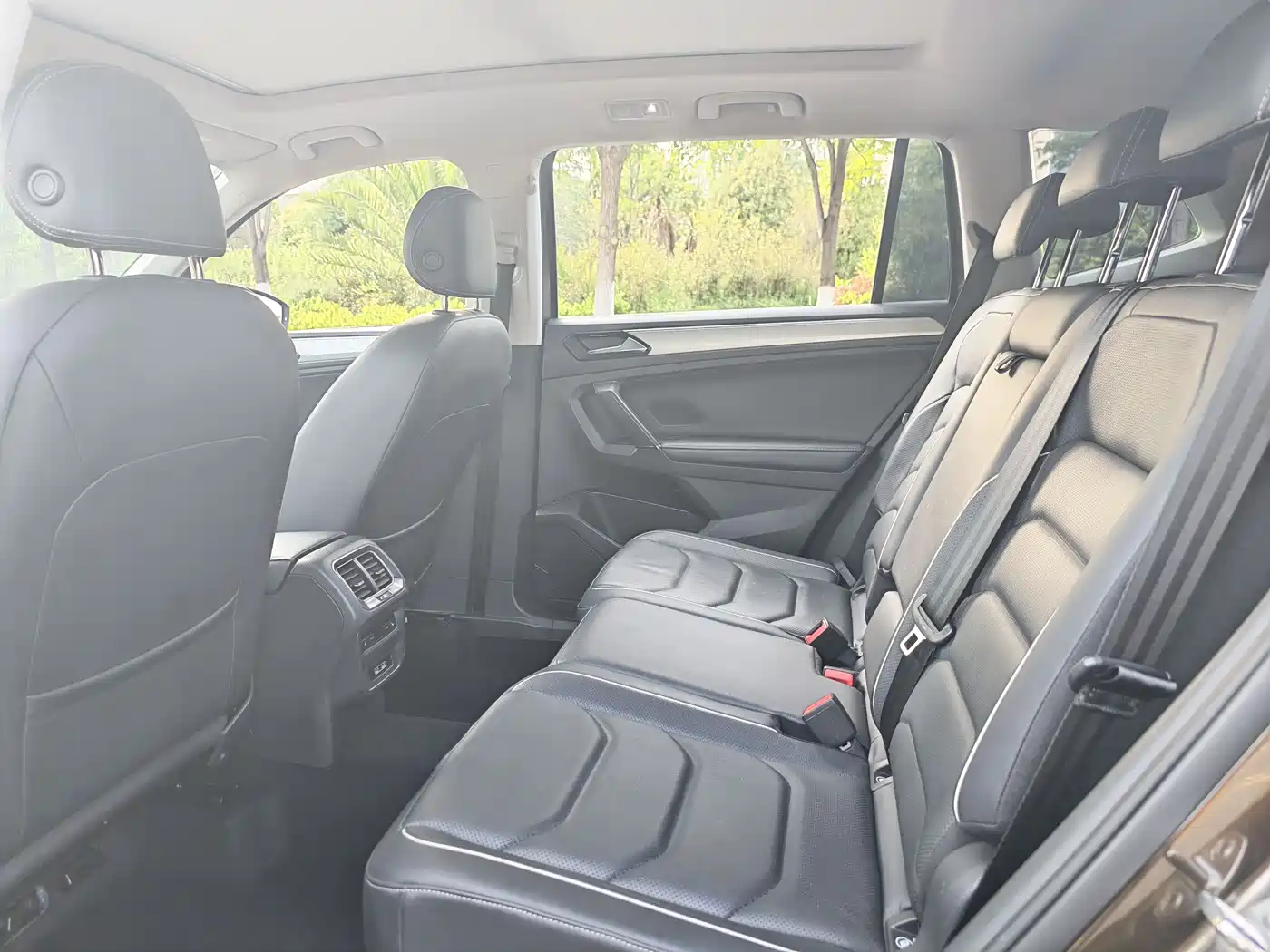 Volkswagen Tiguan L 2017 380TSI Automatic 4WD Ultimate Flagship Edition фото 7