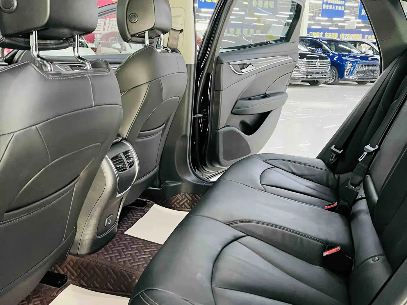 Buick LaCrosse 2019 28T Luxury Edition фото 7