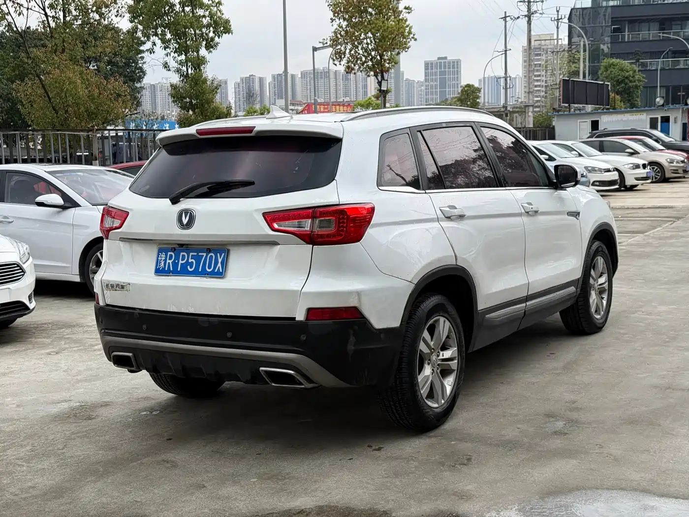 CHANGAN CS75