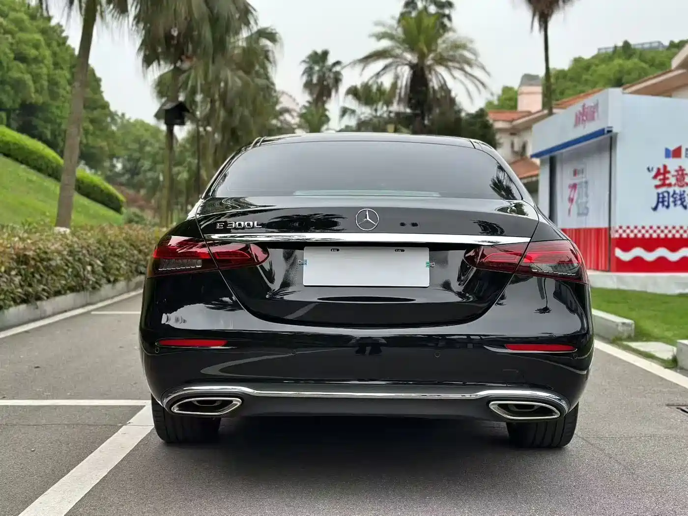 Mercedes-Benz E-Class 2022 E 260 L Sport фото 9