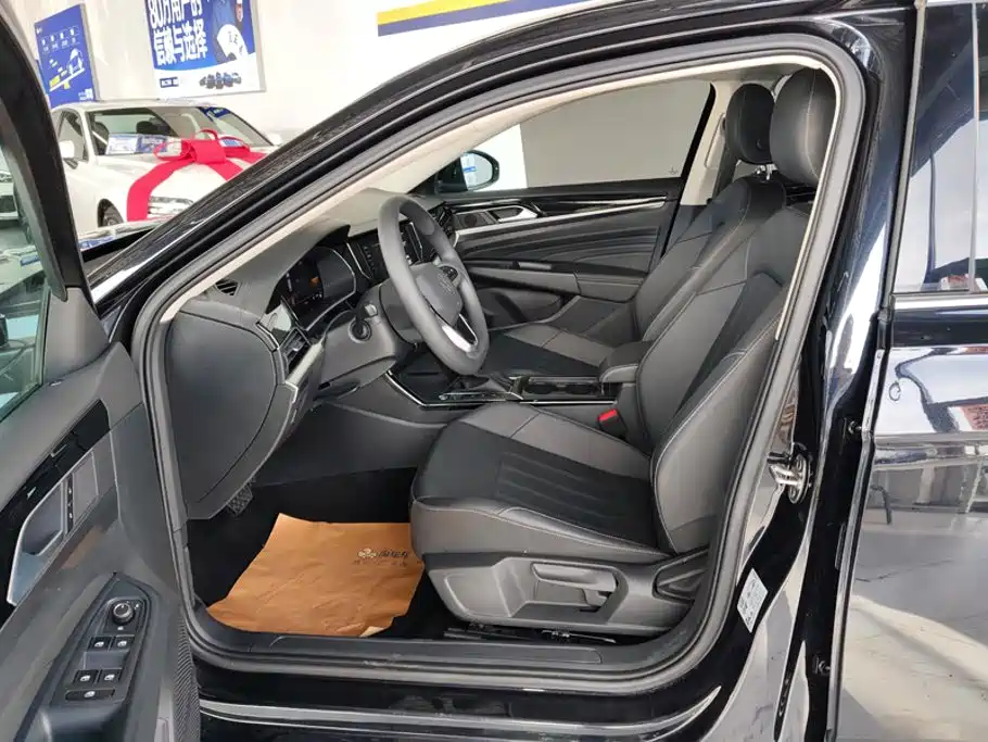 Фото 9 - Volkswagen Passat