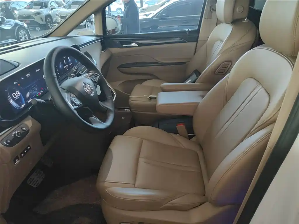 Buick GL8 2021 ES Landlord 653T Smart Flagship фото 15