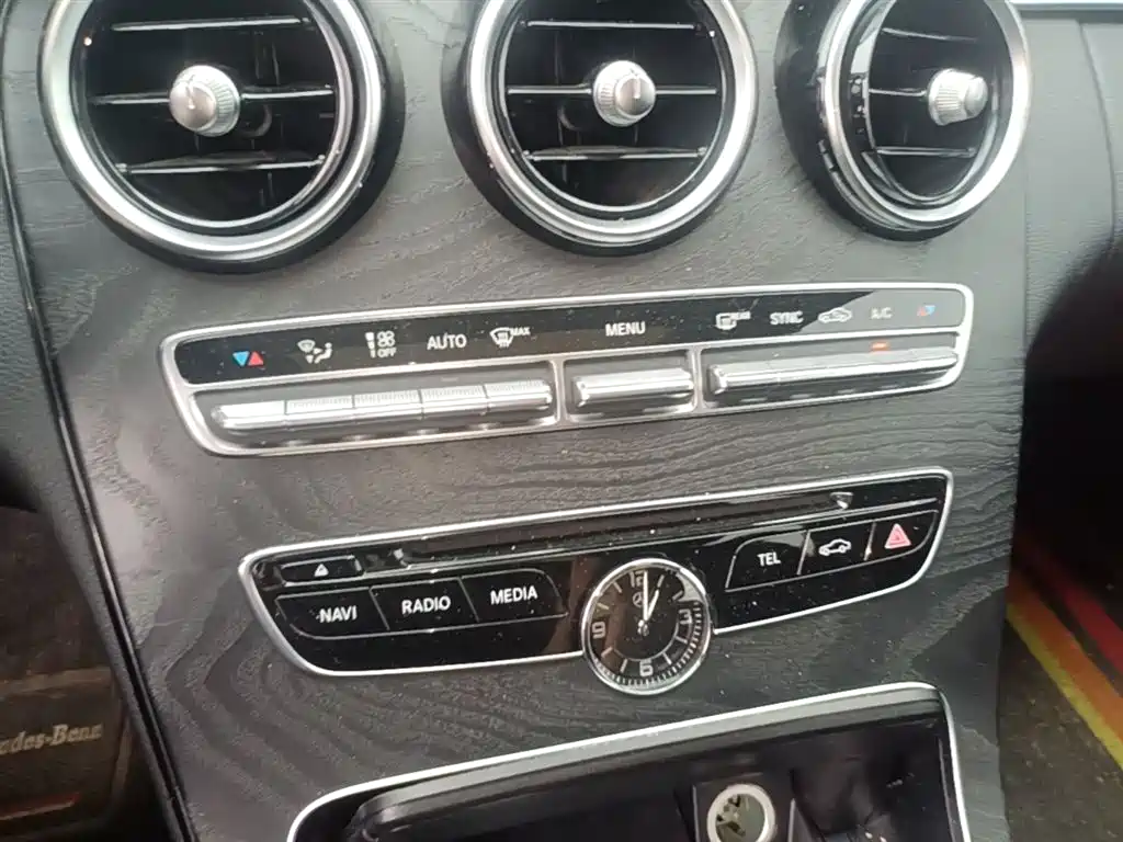 Mercedes-Benz C-Class 2017 Facelift C 200 L Sport Edition фото 13