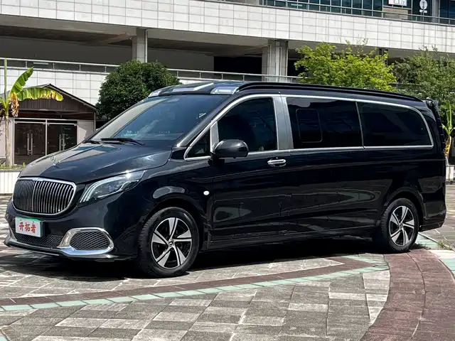  Mercedes-Benz Vito 2024 2.0T Elite Edition 7-Seater