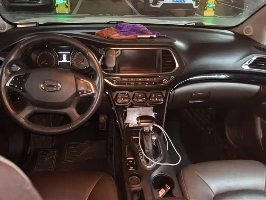 GAC Trumpchi Trumpchi GS4 2016 235T G-DCT Luxury Edition фото 12