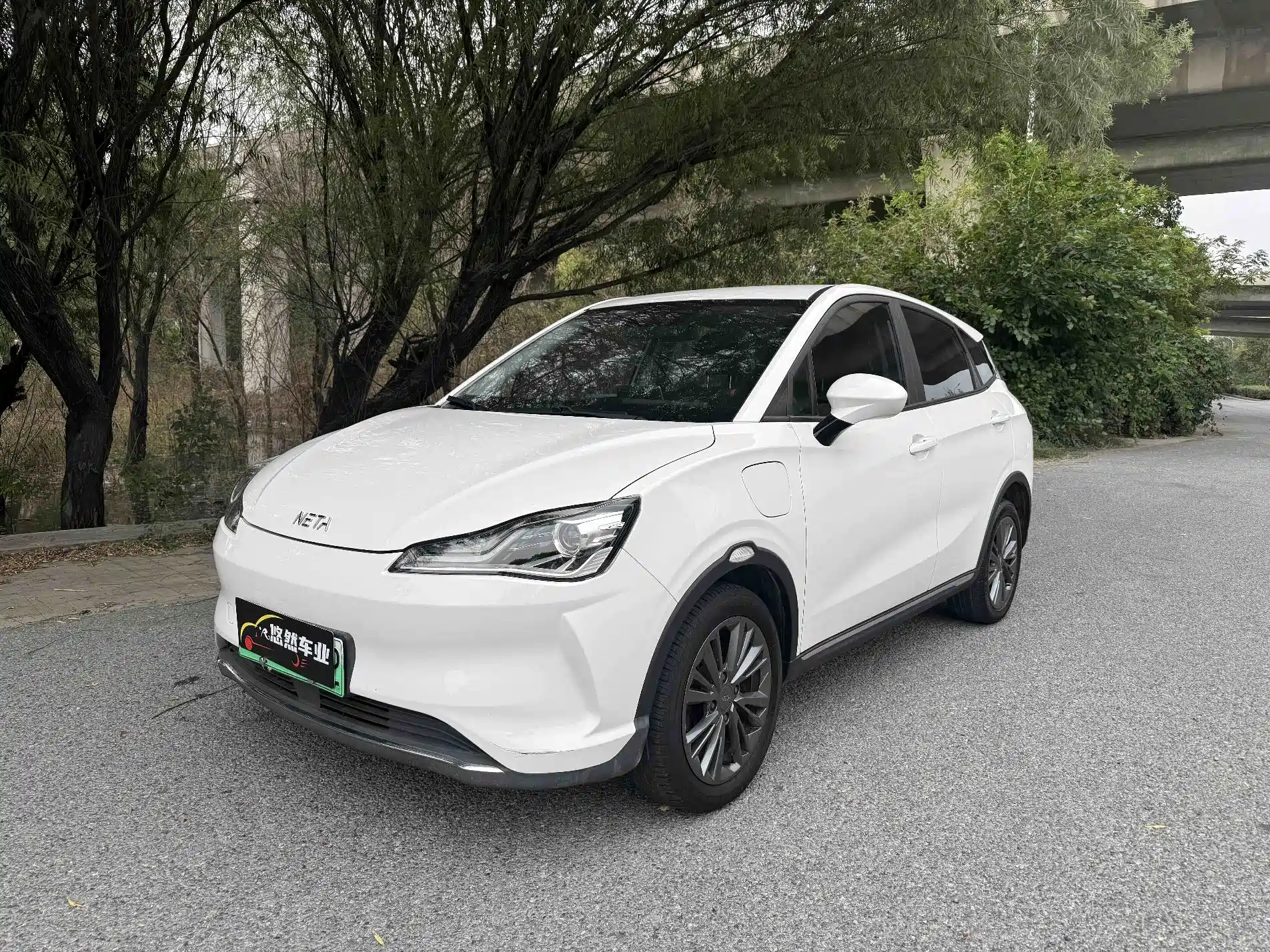 Фото 1 - Nezha Auto Nezha V