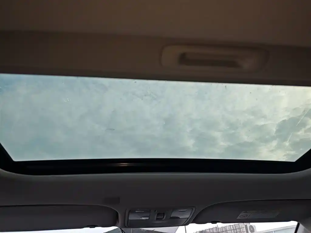 Kia KX CROSS 2019 1.6L Automatic Smart Sunroof Edition China VI фото 18