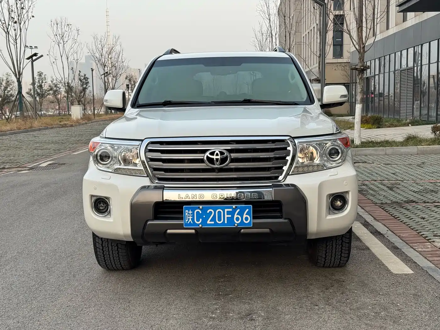 Toyota Land Cruiser 2016 4.0L Automatic VX фото 2