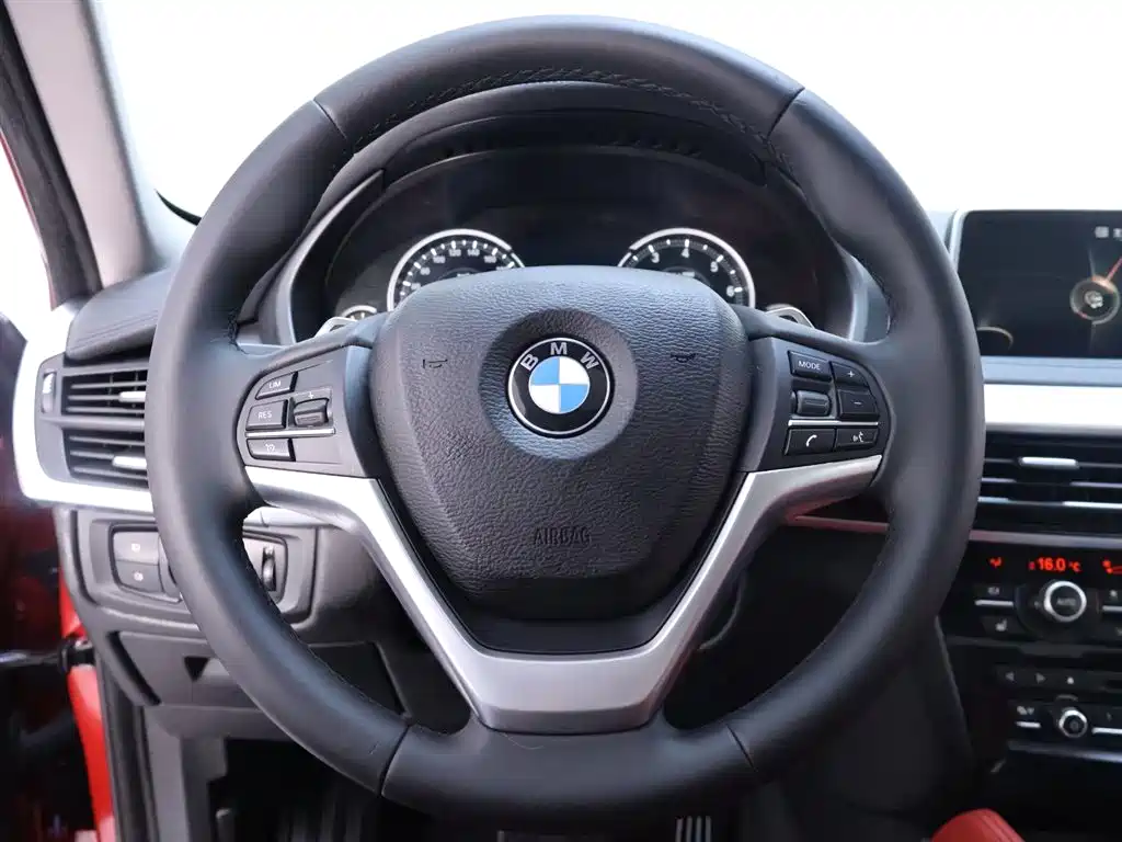 BMW X6 2017 xDrive35i Leading фото 16