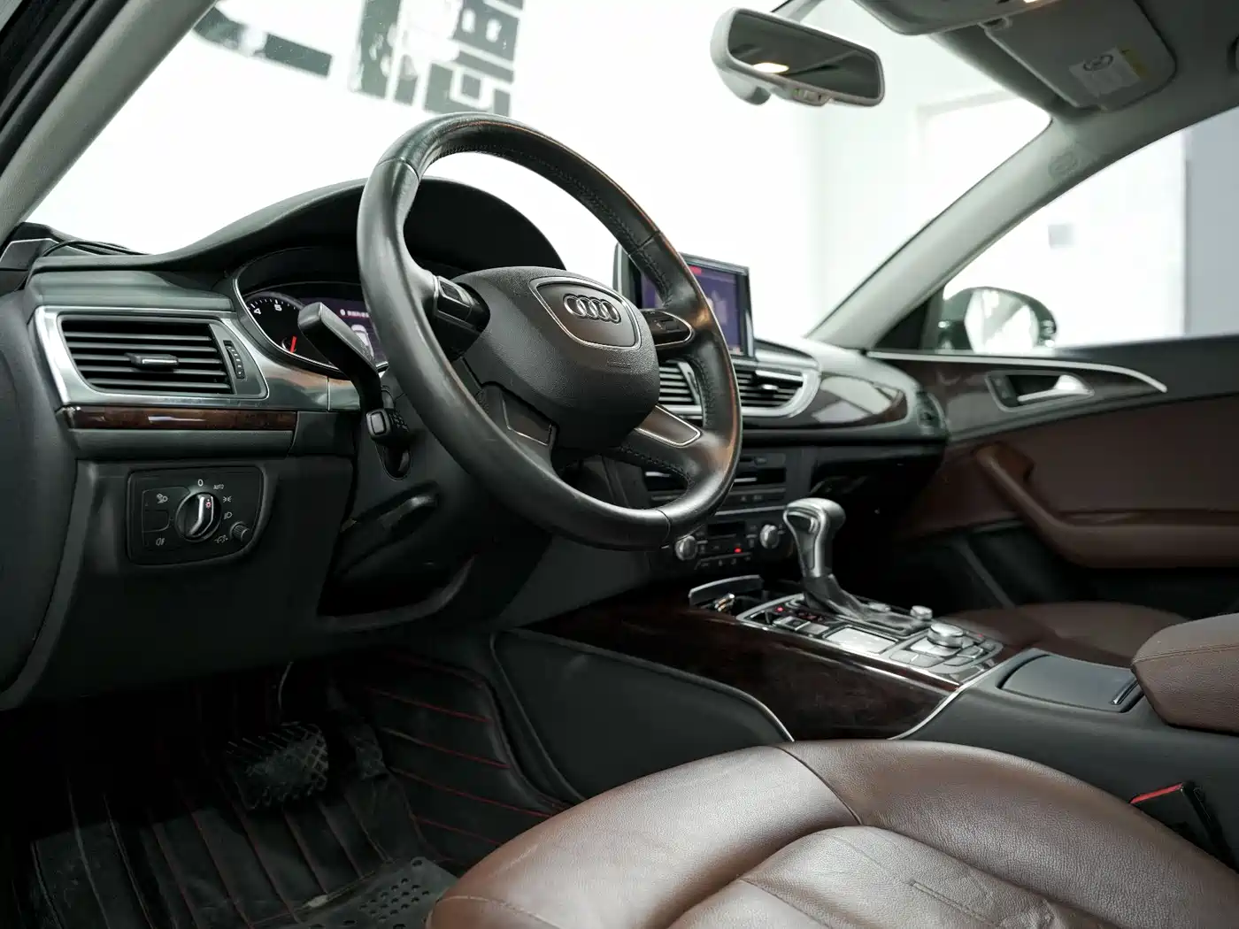 Audi A6L 2014 30 FSI Comfort фото 11