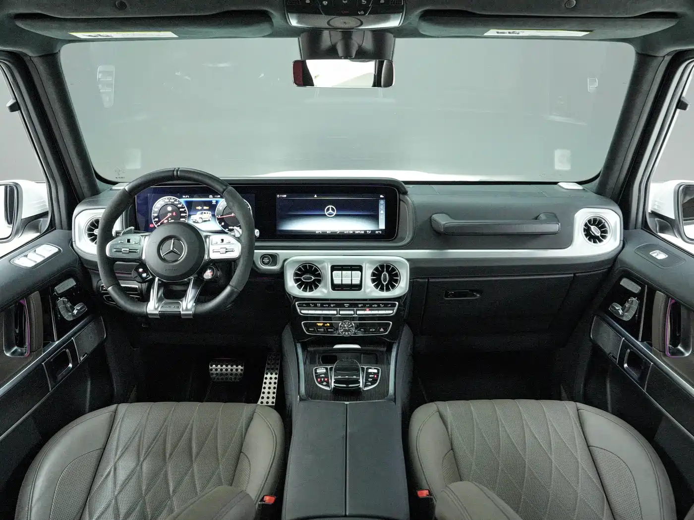 Mercedes-Benz G-Class AMG 2023 AMG G 63 фото 6