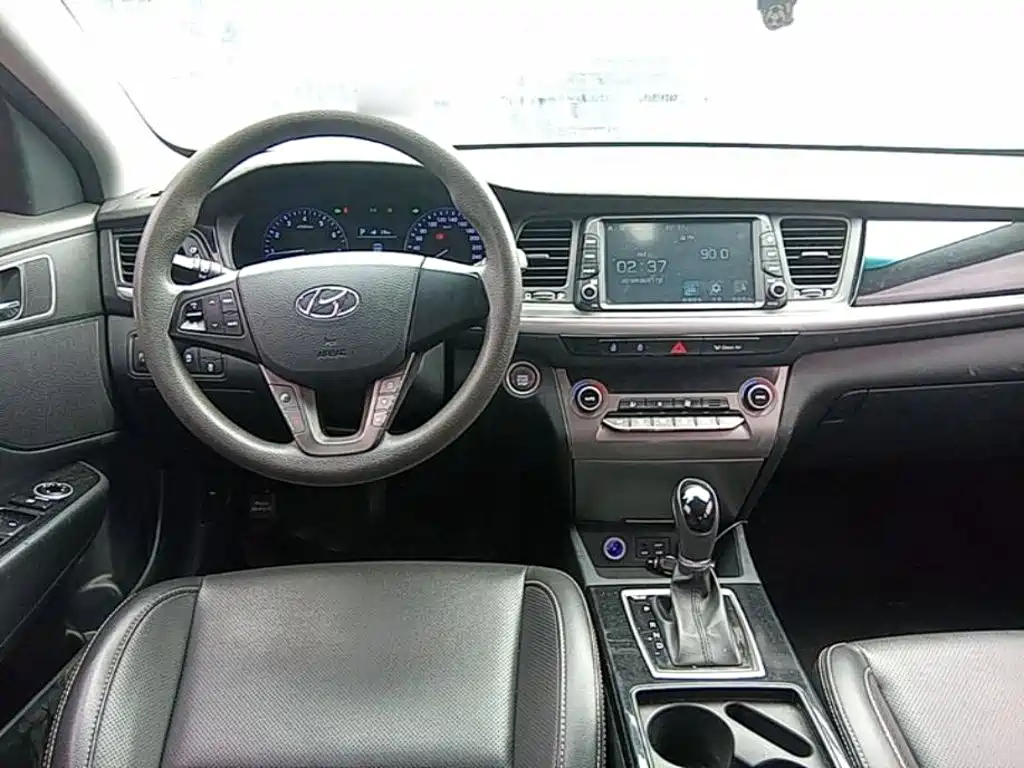 صورة 7 - Hyundai Mistra