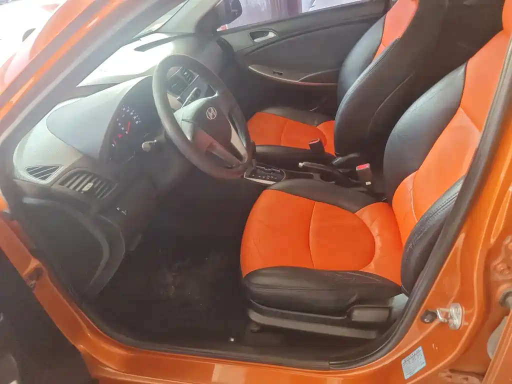 Hyundai Reina 2015 2014 Model 1.4L Automatic GLX