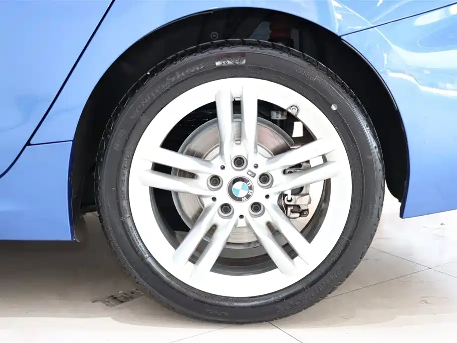 BMW 1 Series 2020 Model 120i M Sport Package фото 17