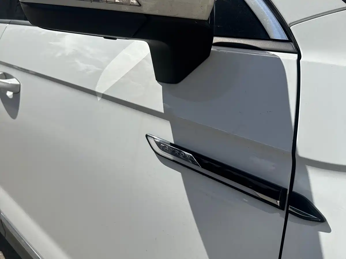 Volkswagen Tayron 2022 280TSI 2WD Luxury Smart Connect Edition фото 17