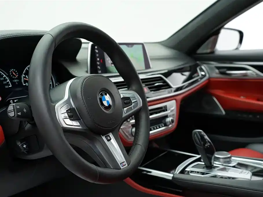 BMW 7 Series 2018 740Li xDrive Luxury M Sport Package Black Flame Edition фото 35