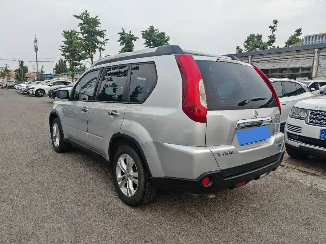 Фото 8 - Nissan X-Trail