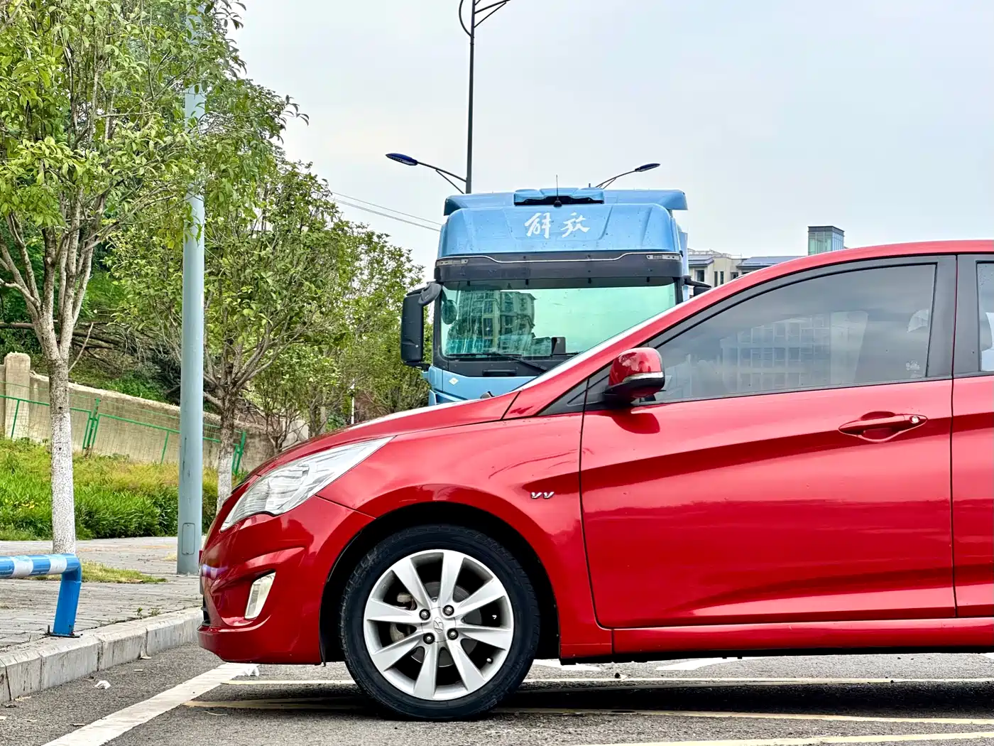 Hyundai Verna 2010 Sedan 1.4L Automatic Fashion GT фото 8