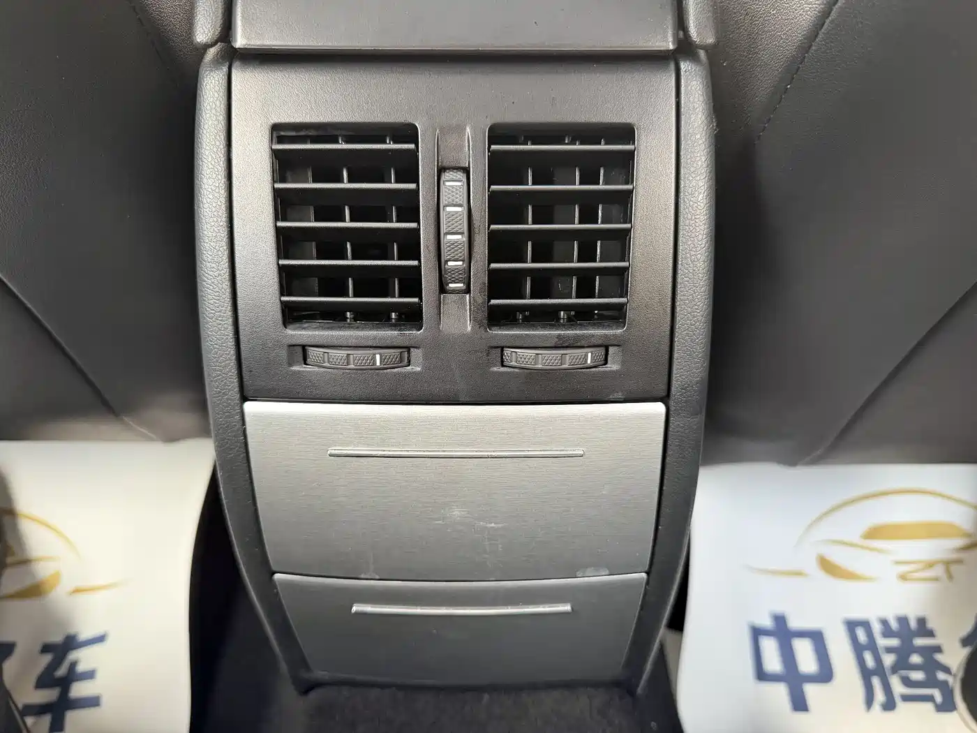 Škoda Octavia 2010 2.0TSI RS фото 25