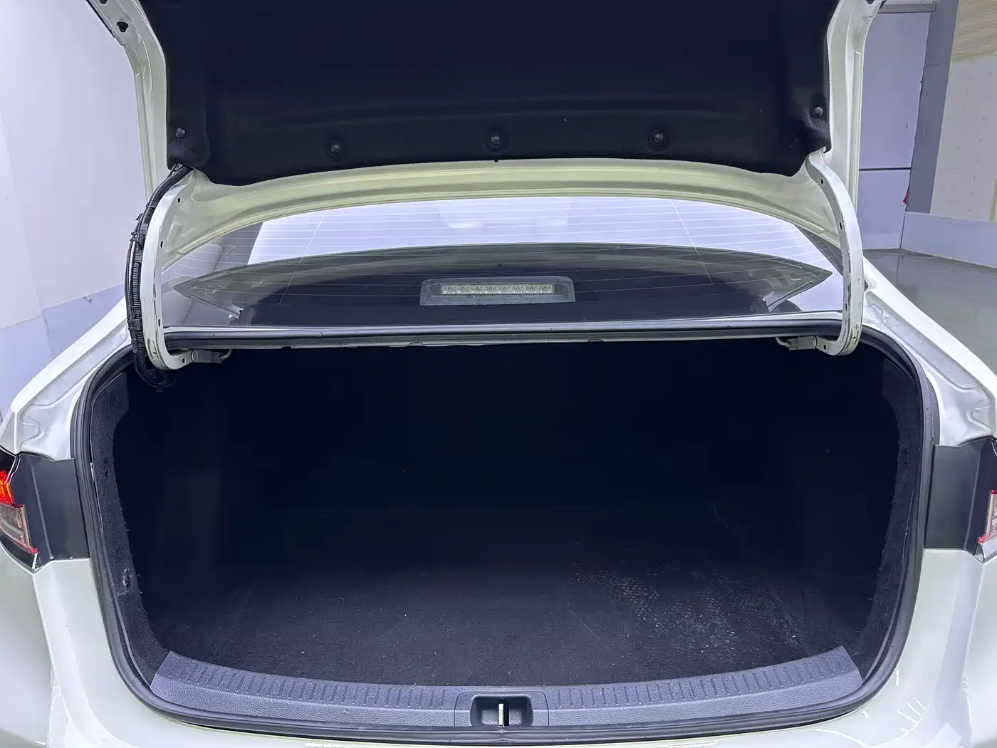 Toyota Corolla 2019 1.2T S-CVT GL Pioneer Edition фото 13