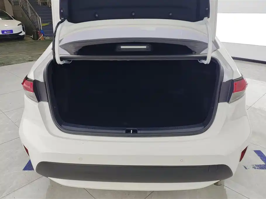 Toyota Levin 2021 TNGA 1.5L CVT Progressive Edition фото 4