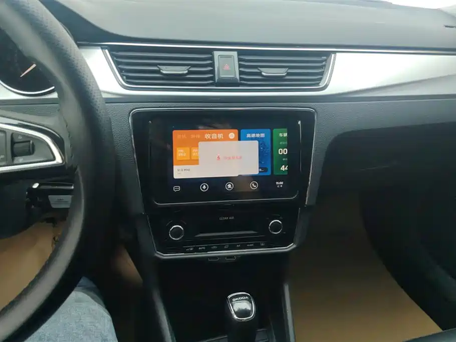 Škoda Rapid 2020 1.5L Automatic Comfort Edition фото 13
