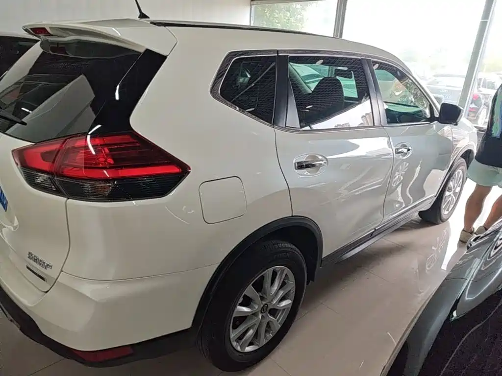 Nissan X-Trail 2019 2.0L CVT Smart Comfort 2WD 7
