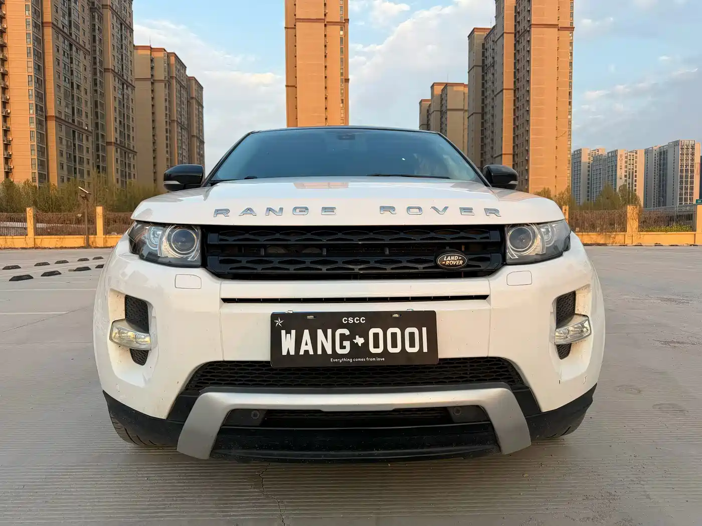 Land Rover Range Rover Evoque (Import) 2012 2.0T 5-door Premium Edition фото 2