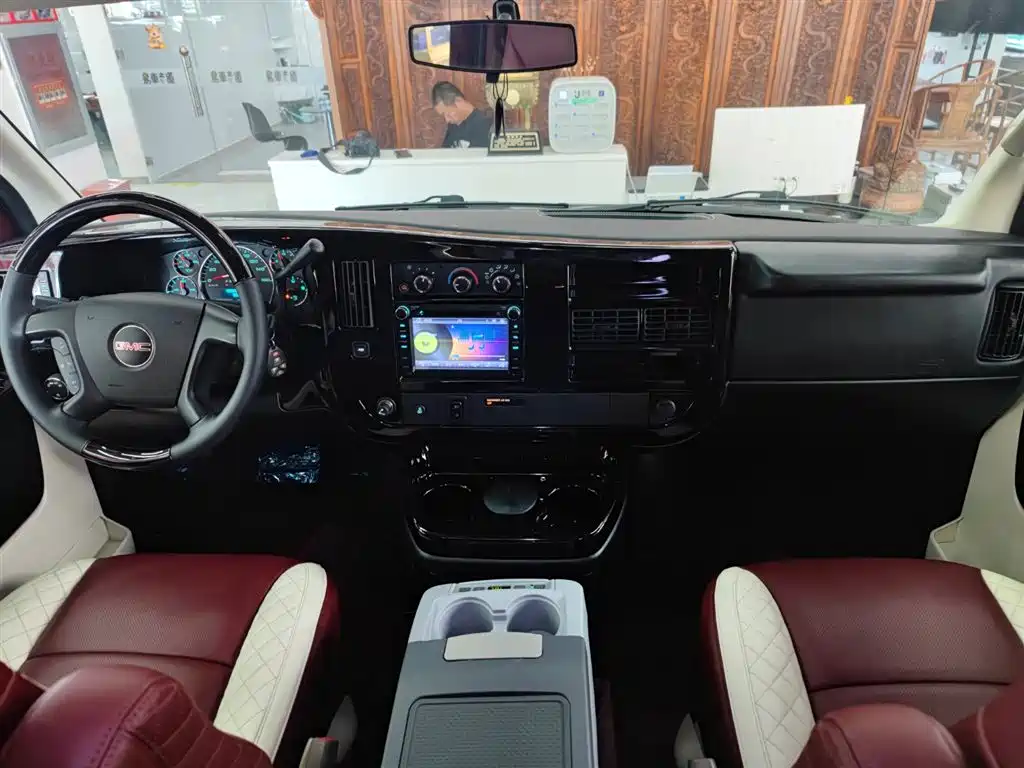 GMC Savana 2018 2014 5.3L AWD Leader Edition