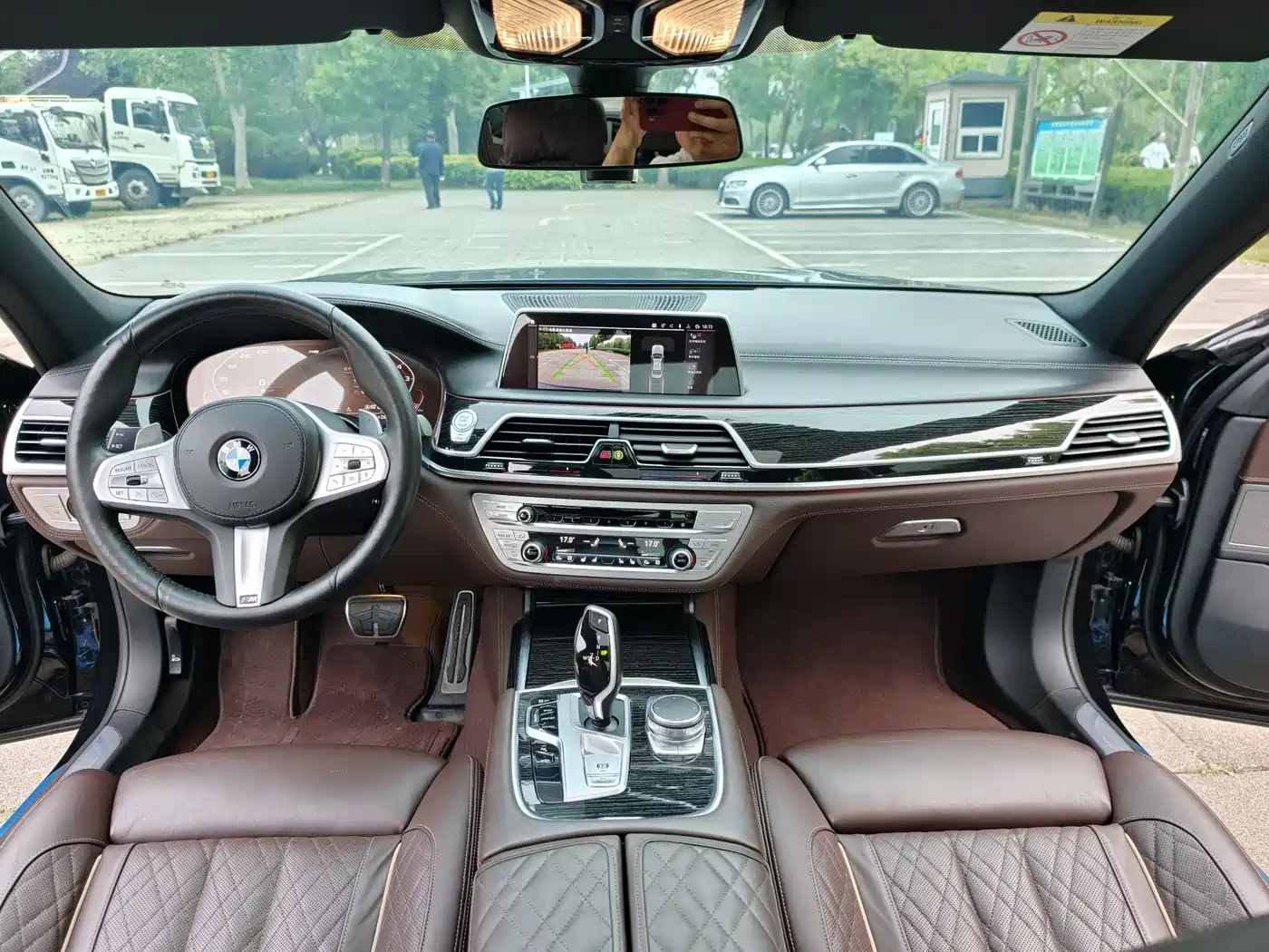 BMW 7 Series 2021 Model 740Li Premium M Sport Package фото 12