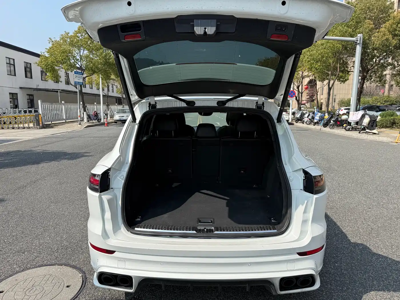 Фото 17 - Porsche Cayenne