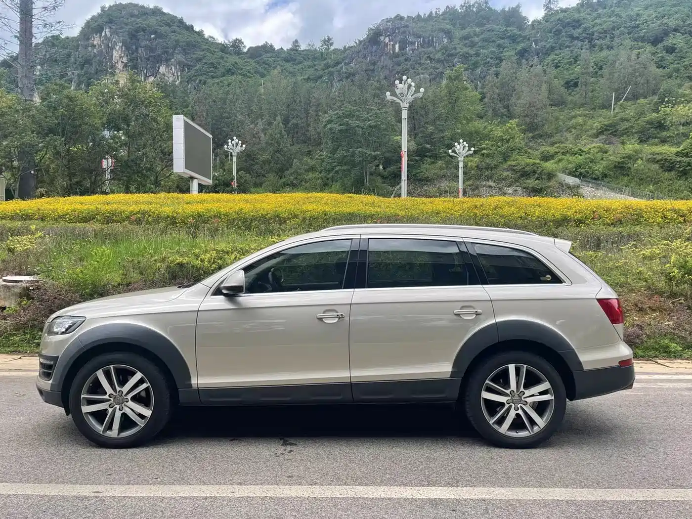 Фото 5 - Audi Q7