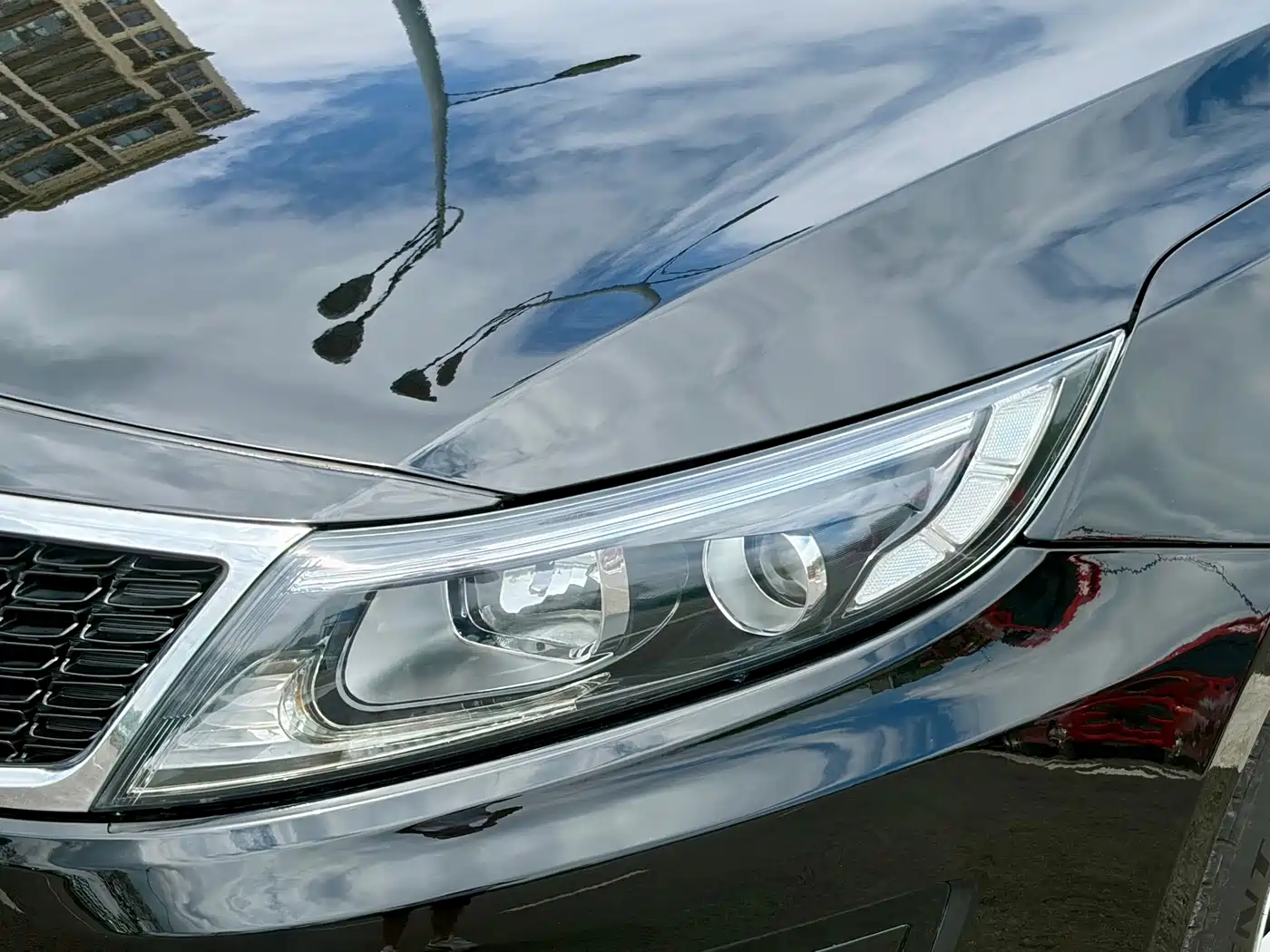 Photo 9 - Kia K5